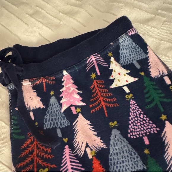 Hanna Andersson twinkle trees women’s pajamas - Picture 2 of 3